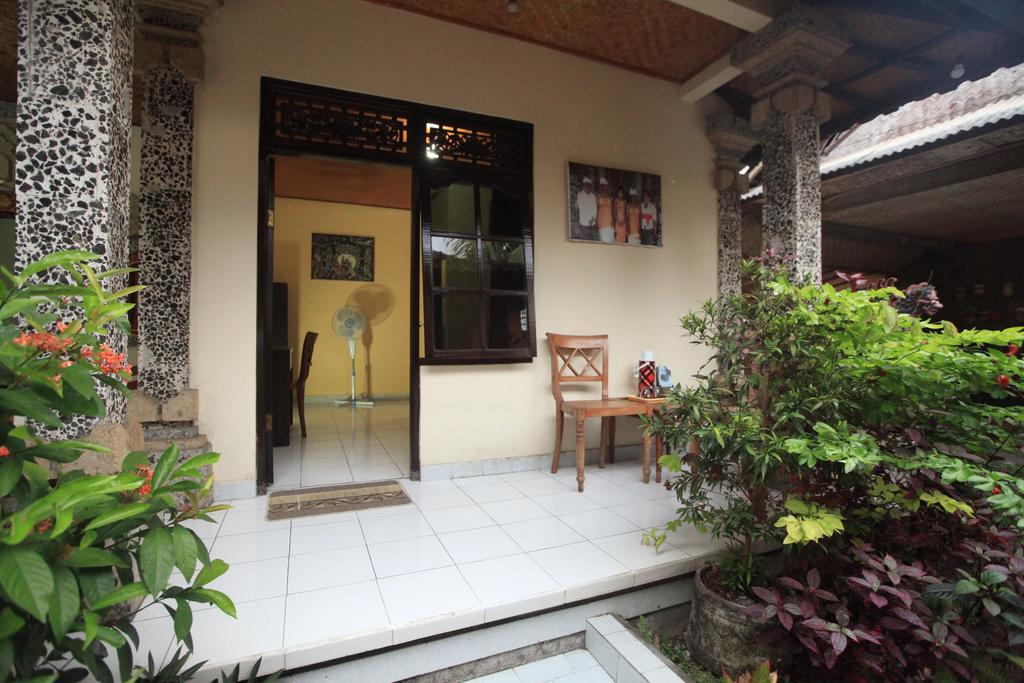 Liang House And Hostel Ubud Buitenkant foto