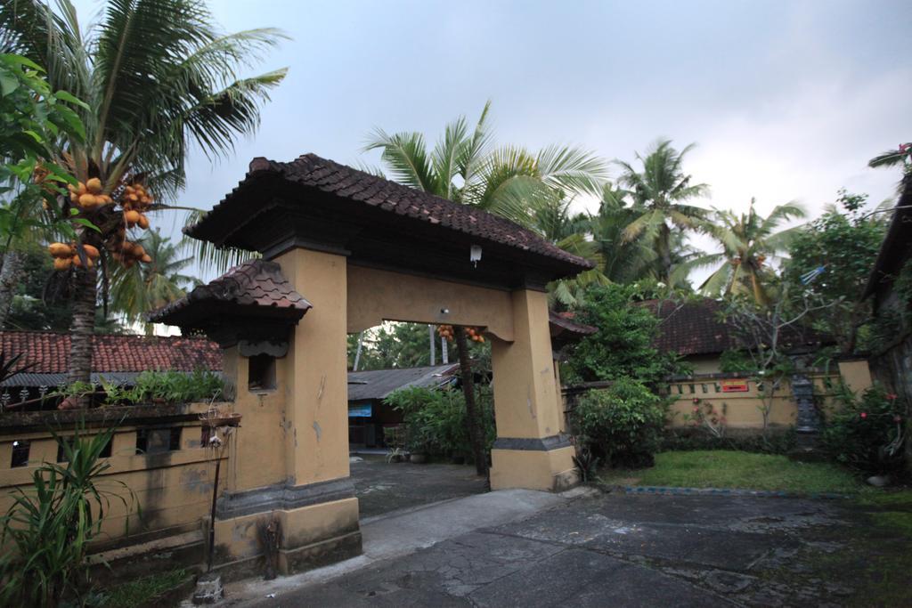 Liang House And Hostel Ubud Buitenkant foto